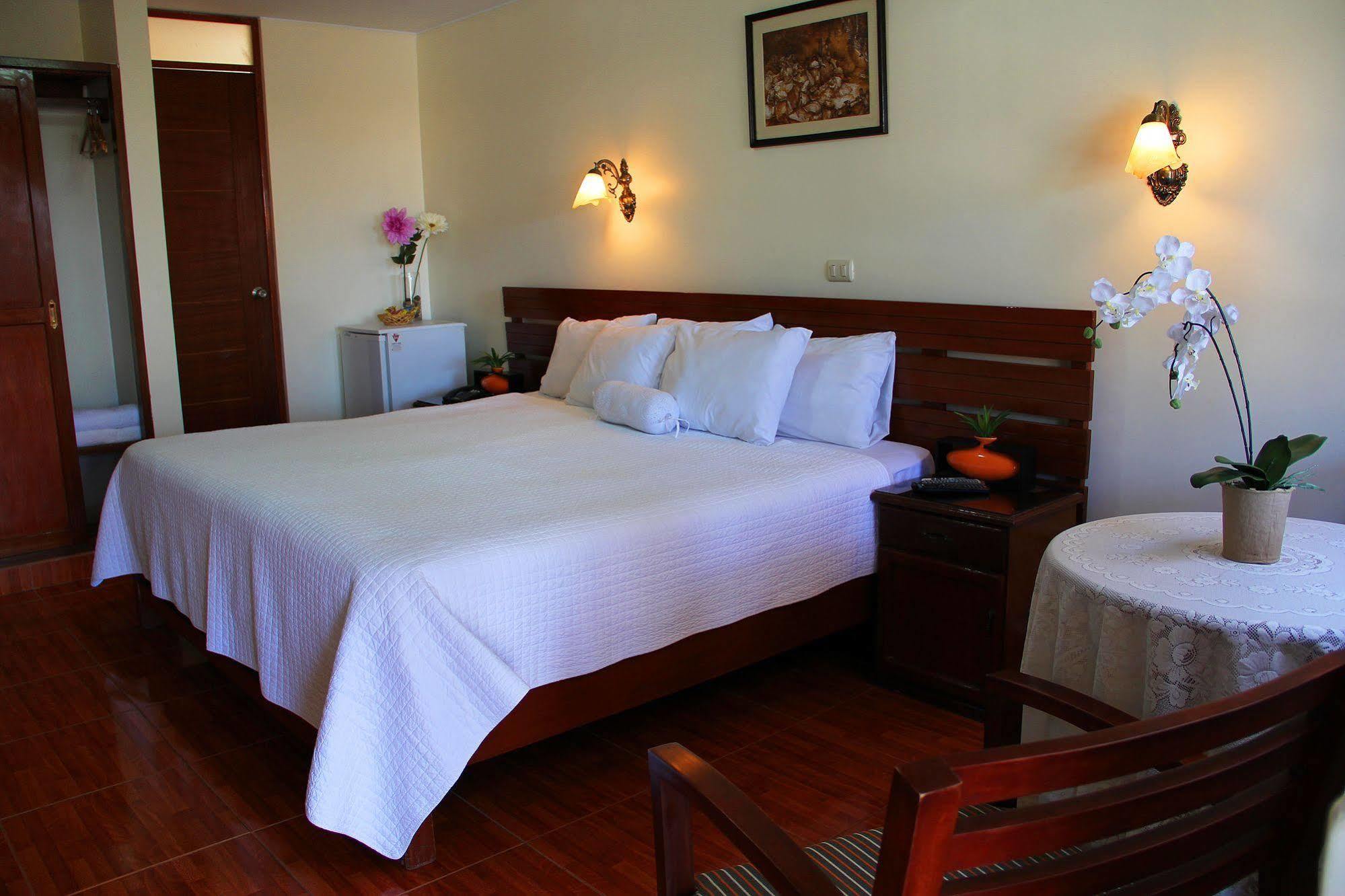 Hotel Villa De Valverde Ica Extérieur photo